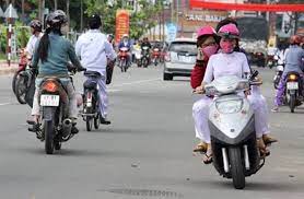 Đi ngược chiều