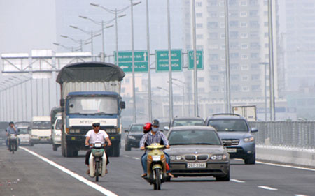 Mức phạt vi phạm khi lái xe trên đường cao tốc