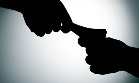 Môi giới hối lộ