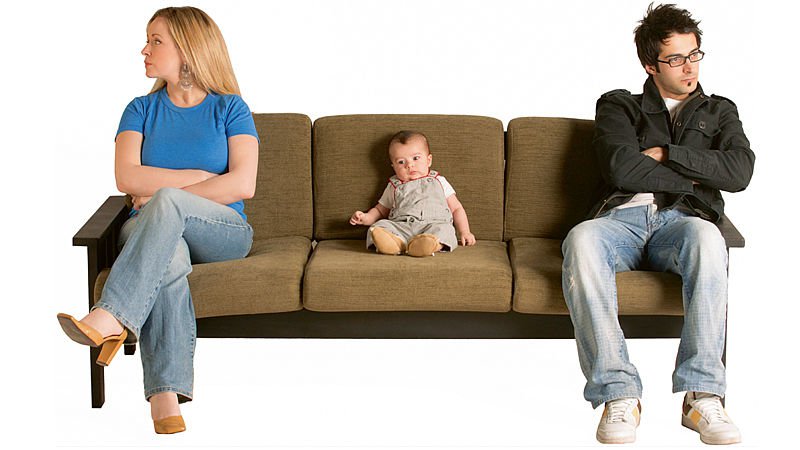 Đại diện cho con theo quy định pháp luật hiện hành