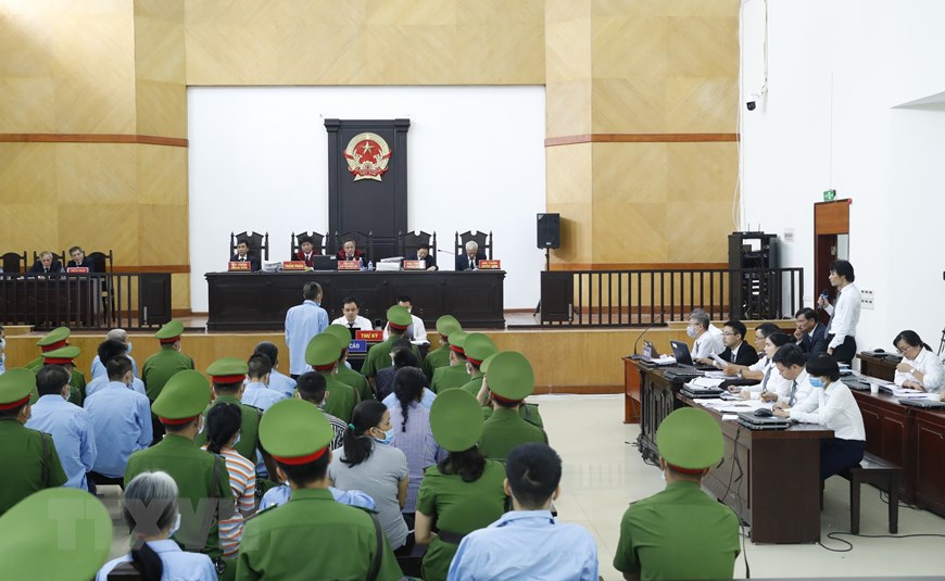 Cố ý từ chối ra tòa làm chứng bị xử lý thế nào ?