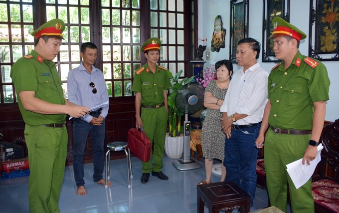 Khi nào công an được khám xét người?