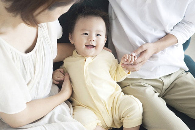 Khi nào con sinh ra sau ly hôn được xác định là con chung