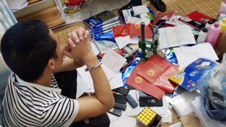 Dùng chứng chỉ giả để xét tốt nghiệp bị xử lý như thế nào?