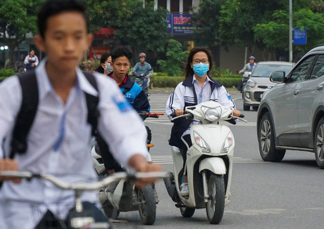 Giao xe máy cho người chưa đủ tuổi điều khiển bị xử phạt như thế nào?