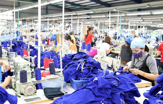 Thử việc quá thời gian quy định bị phạt bao nhiêu tiền?