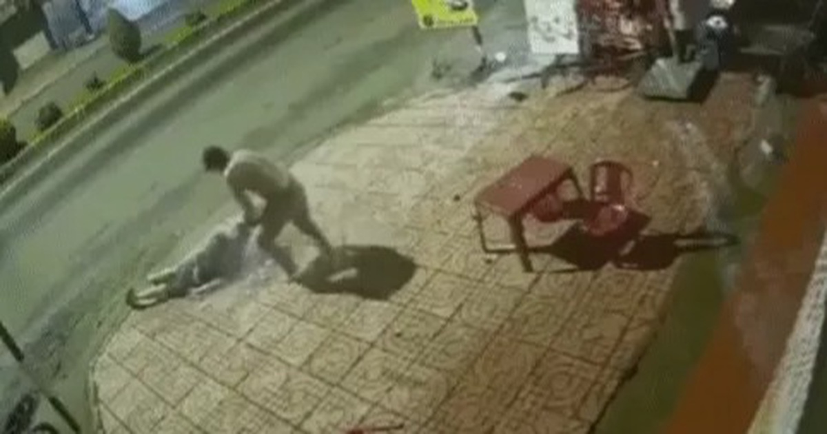 Hồ Hữu P. (SN 1987, trú tại tỉnh Đắk Lắk) bị đánh và đổ nước nóng vào người, khiến nạn nhân bị thương và bỏng phải nhập viện điều trị.