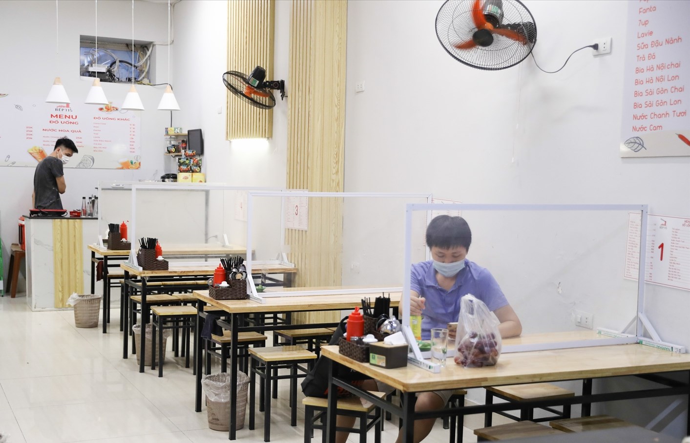 Hà Nội sẽ đóng cửa cơ sở không đủ biện pháp phòng, chống dịch