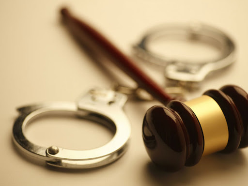 Phân biệt phạm tội chưa đạt và tự ý nửa chừng chấm dứt việc phạm tội