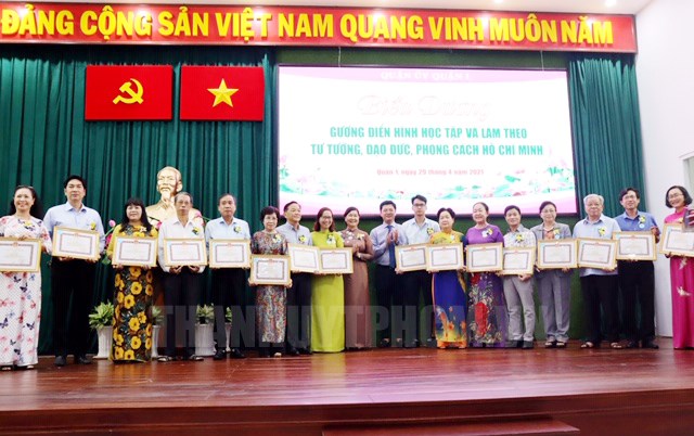 Về thực hiện chức trách nhiệm vụ được giao của đảng viên