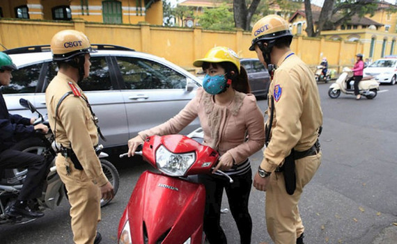 Lỗi không gương bị xử phạt bao nhiêu tiền năm 2022