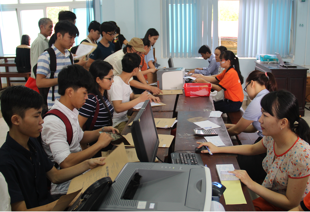 Nghỉ học đại học có cần rút hồ sơ không?