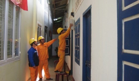 Phạt đến 30 triệu đồng chủ nhà trọ thu tiền điện cao hơn giá quy định