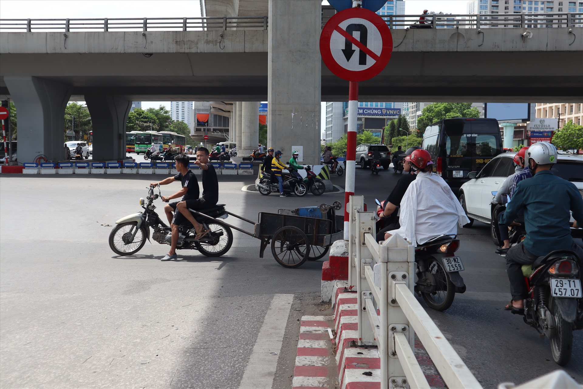 Quy định những khu vực bị cấm quay đầu xe