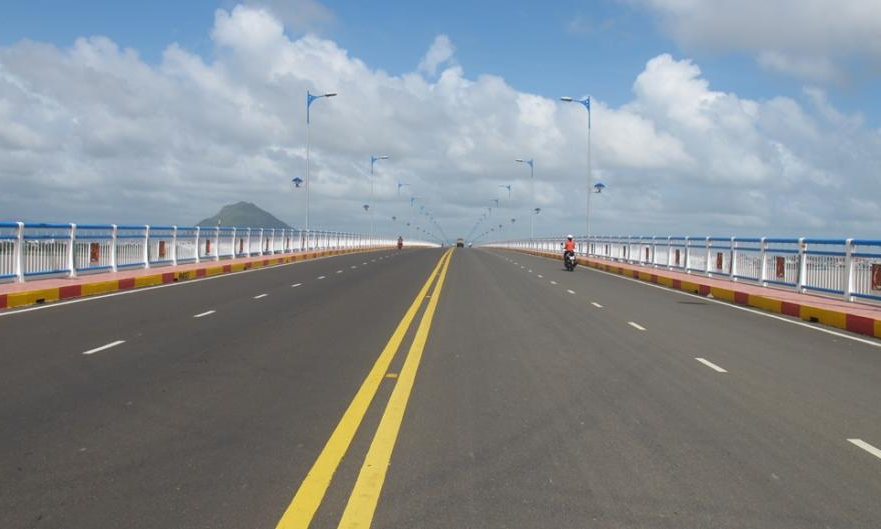 Lỗi đè vạch liền nghị định 100