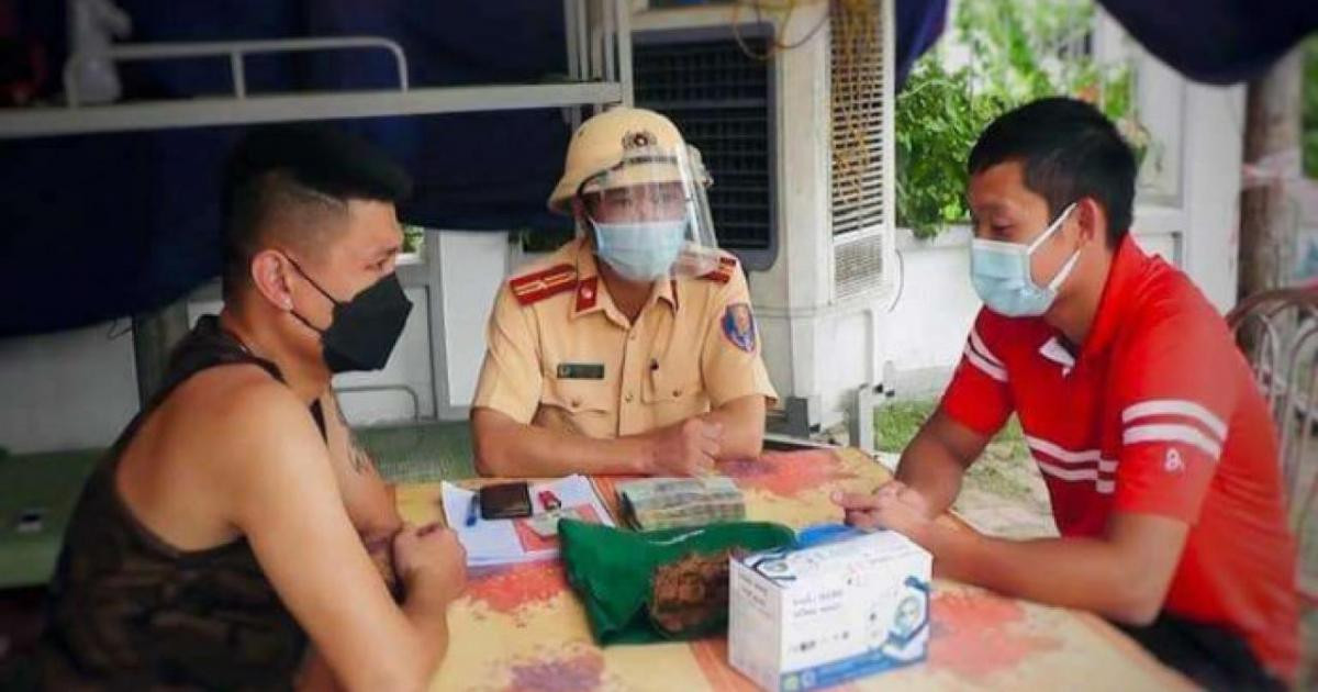 Nhặt được của rơi sau bao lâu thành của mình