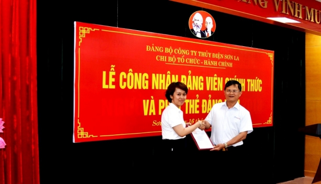 Quyền của đảng viên dự bị bao gồm những gì?