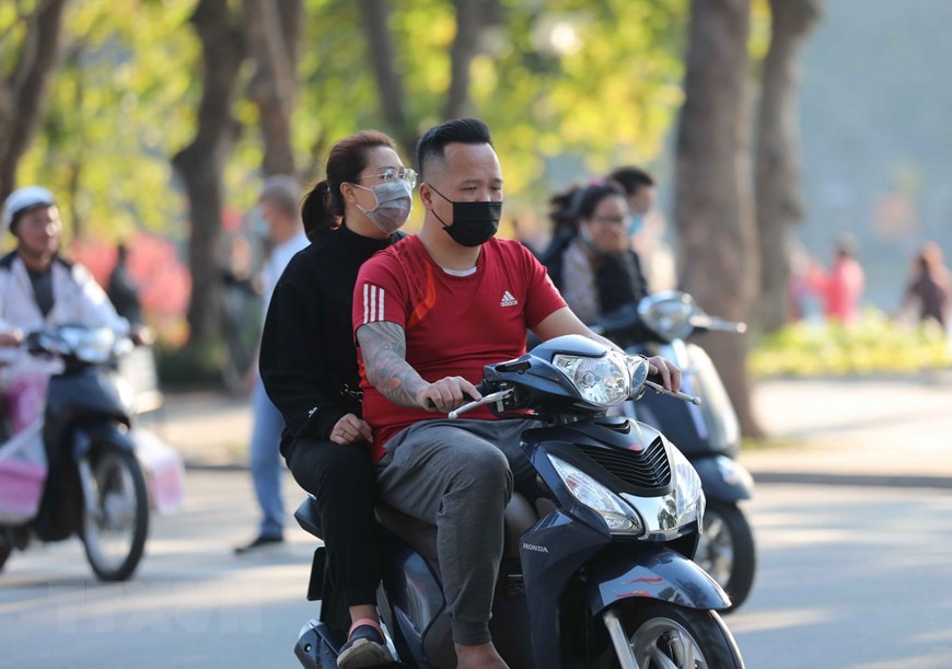 Không đội mũ bảo hiểm phạt bao nhiêu?