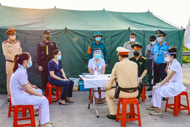 Người ngoài tỉnh vào hà nội cần giấy tờ gì