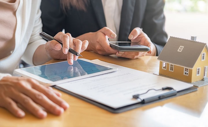 Cách tính phí công chứng nhà đất như thế nào?