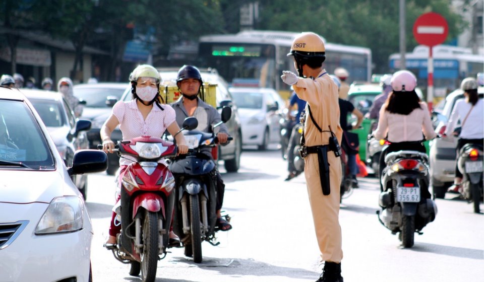 Nộp phạt vi phạm giao thông trễ hạn 1 năm