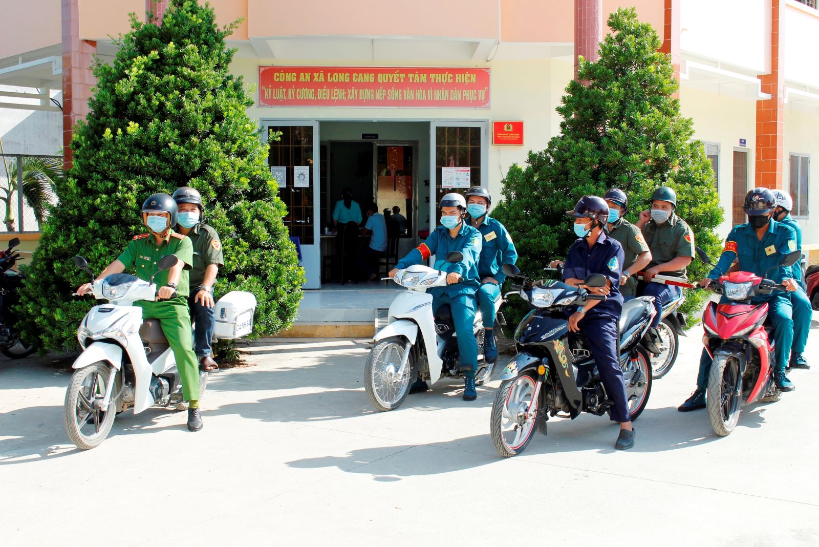 Công an phường có được dừng xe để kiểm tra không