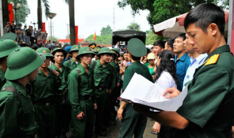 Đang hưởng án treo có được đi nghĩa vụ quân sự không