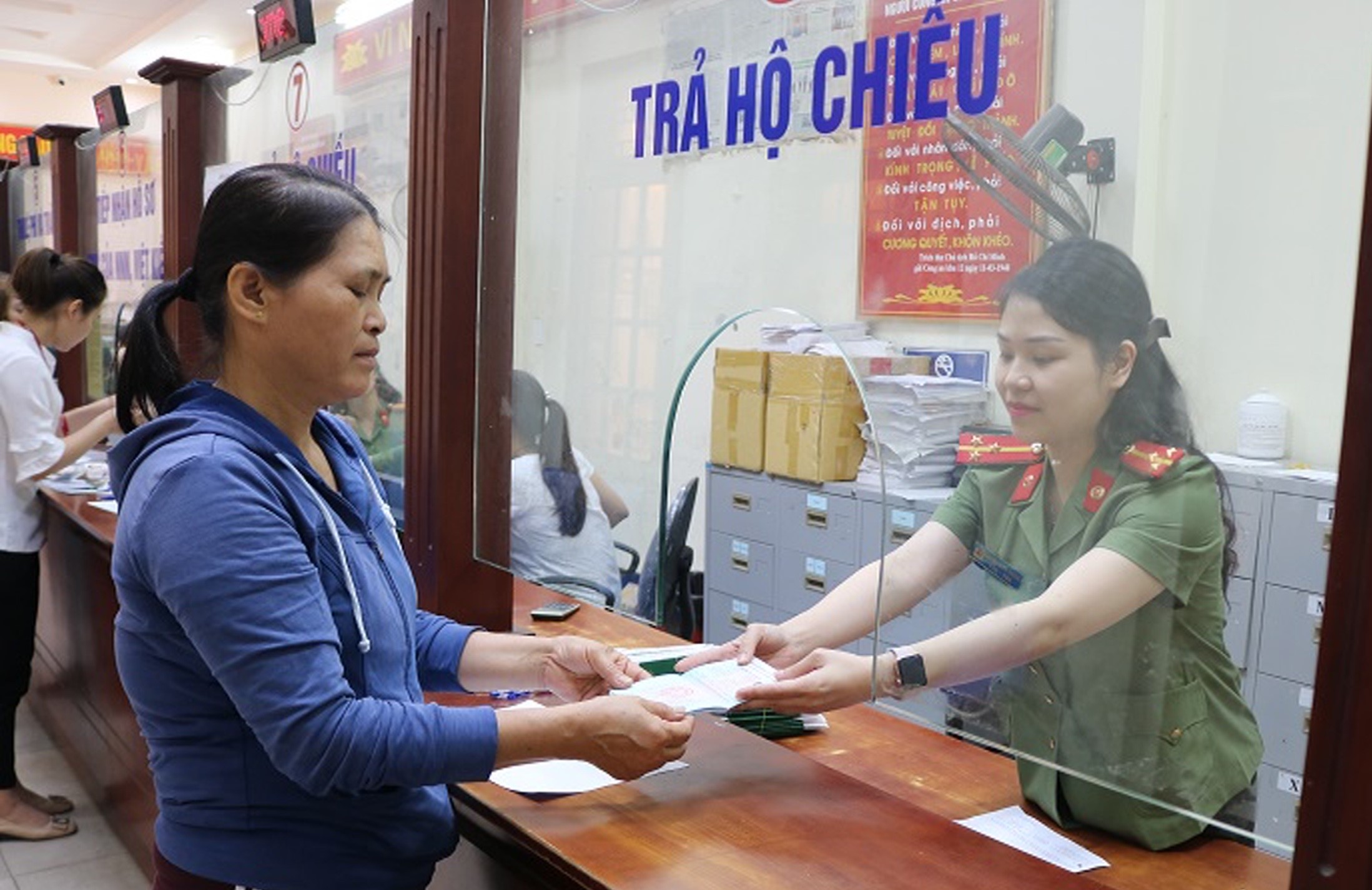 Hộ chiếu hết hạn có bị phạt không theo quy đinh mới