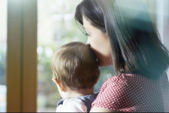 Con riêng là con ngoài giá thú đúng hay sai?