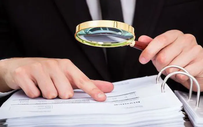 Bảo hiểm nghề nghiệp công chứng viên được quy định như thế nào?