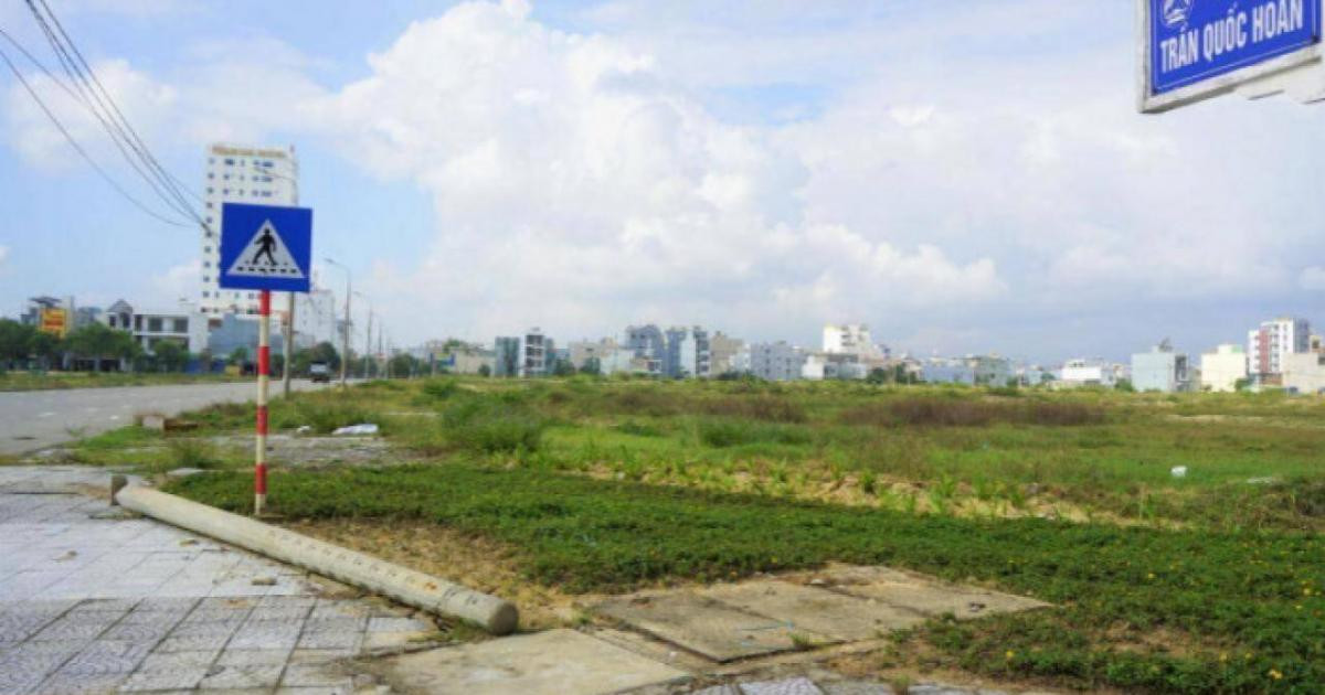 Cho mượn đất không trả