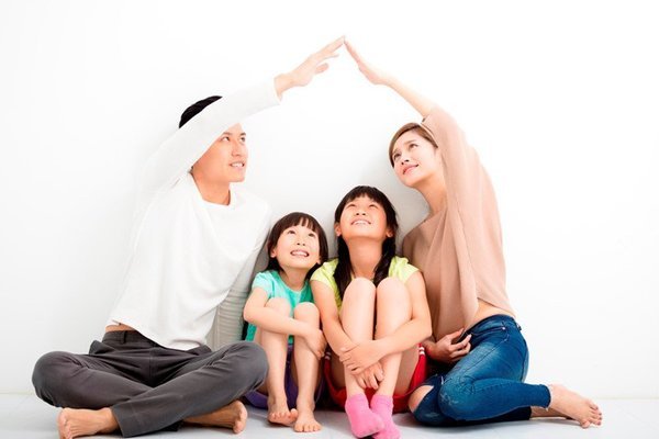 Có bị tước quyền làm cha khi con mang họ mẹ?