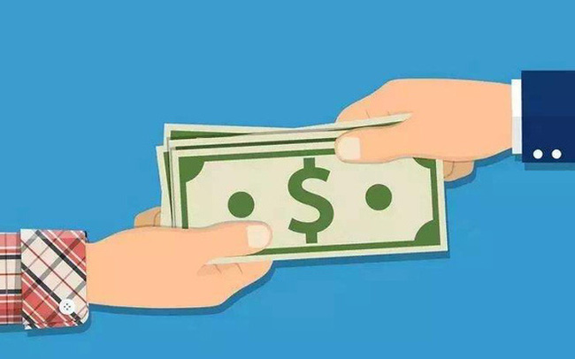 Có quyền giữ xe máy của con nợ không chịu trả tiền không?