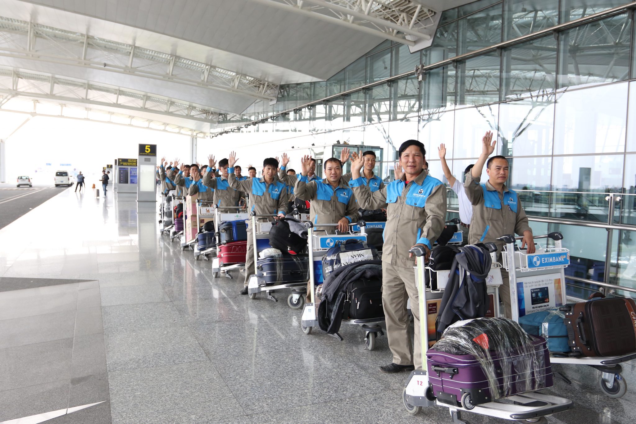 Hợp đồng đưa người lao động đi làm việc ở nước ngoài