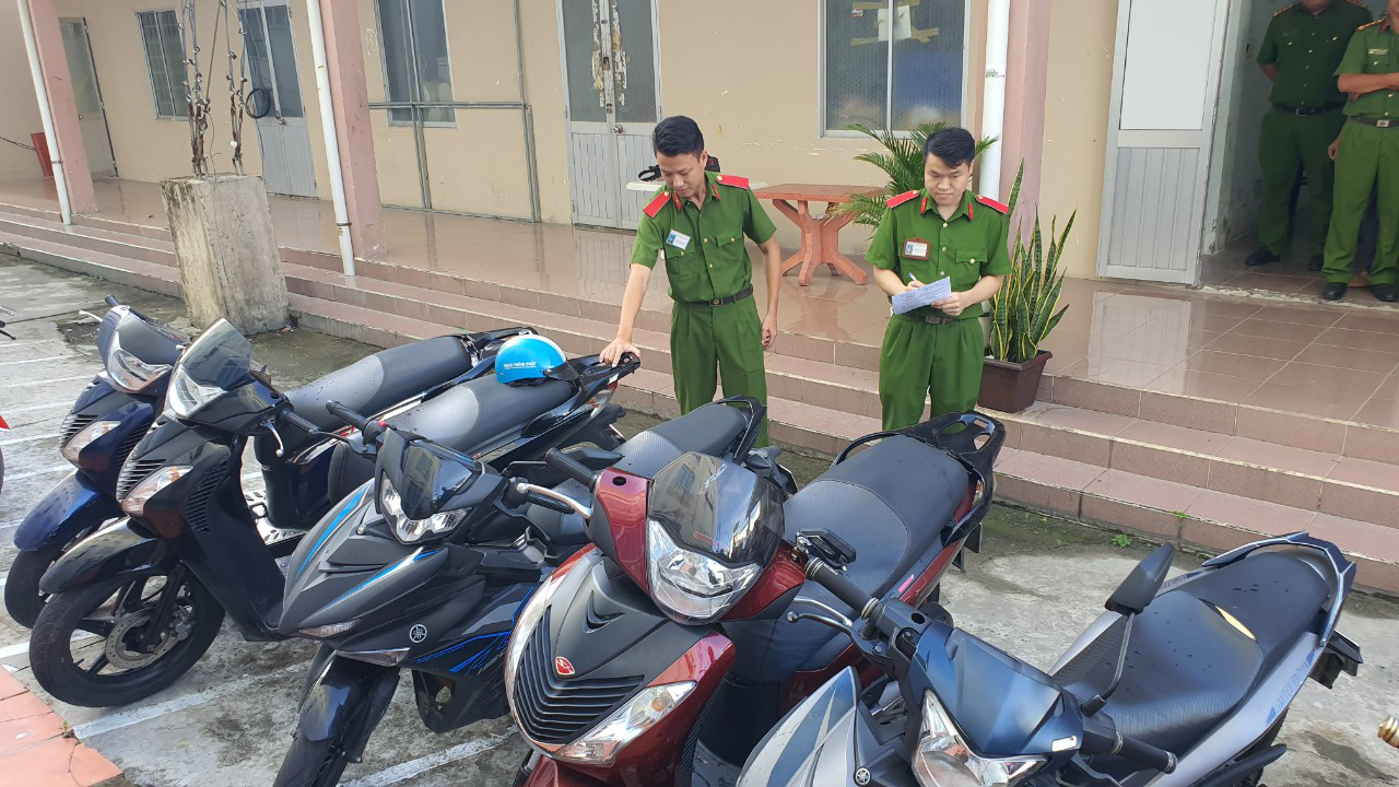 Lấy trộm xe máy là vi phạm gì