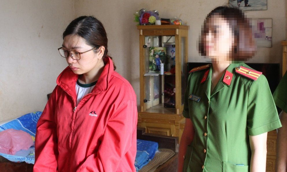 Lớp phó biển thủ 300 triệu khi đầu tư tiền ảo bị xử lý như thế nào?