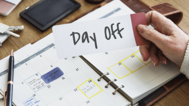 Theo quy định lao động làm bao nhiêu ngày trong tháng thì được tính phép?