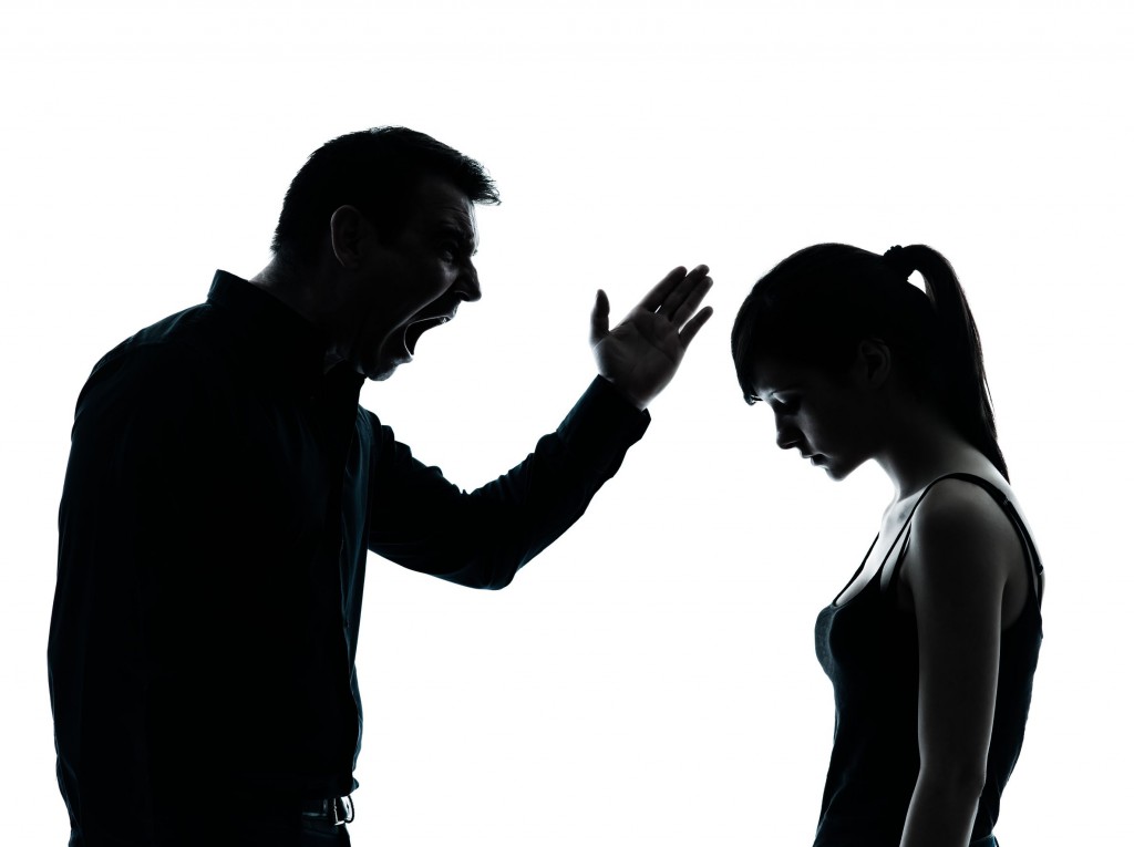 Xúc phạm người khác phạt bao nhiêu tiền theo quy định?