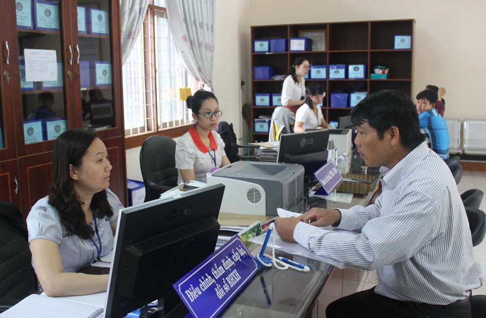 Bao nhiêu năm chốt bảo hiểm xã hội theo quy định?