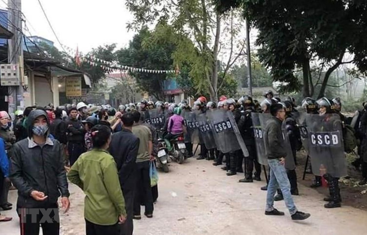 Các vụ án gây rối trật tự công cộng