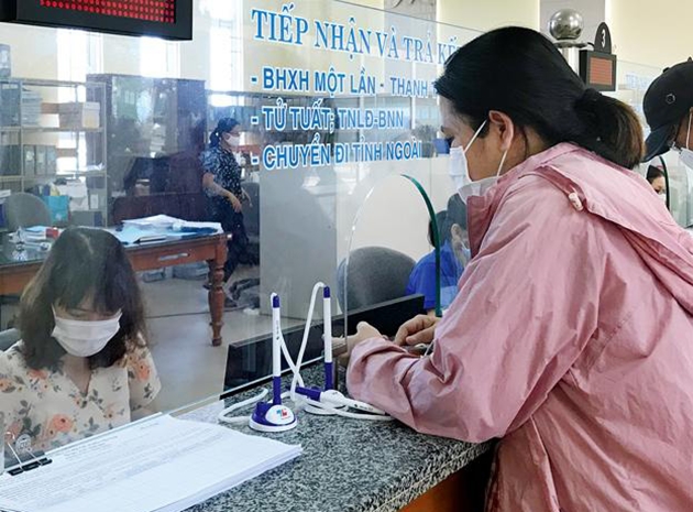 Lãnh bảo hiểm xã hội sau 1 năm nghỉ việc như thế nào?