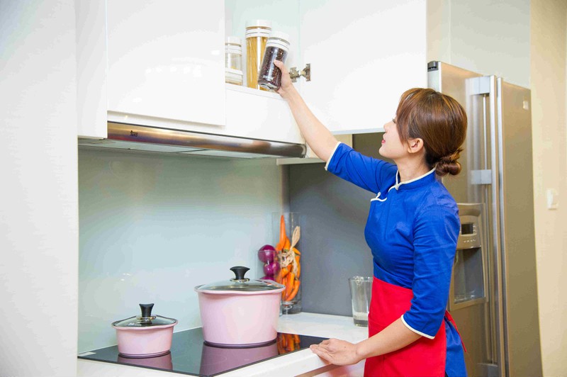 Mẫu hợp đồng lao động giúp việc gia đình năm 2022