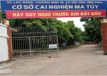 Cơ sở cai nghiện ma túy công lập có khu vực riêng cho người dưới 18 tuổi hay không?