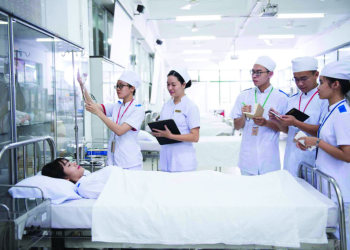 Điều kiện cấp chứng chỉ hành nghề điều dưỡng là gì?