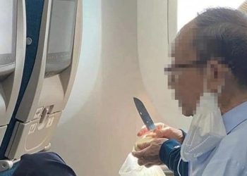 Hành khách mang dao lên máy bay bị xử phạt ra sao