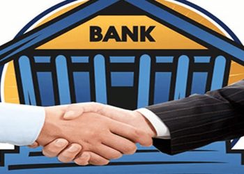 Mua bán đất có bắt buộc thanh toán qua ngân hàng không?