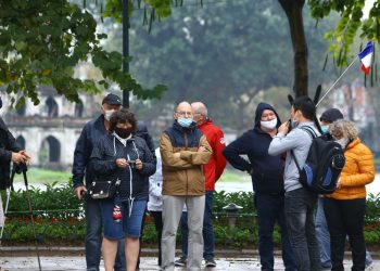 Người Việt Nam đi công tác có thời hạn ở nước ngoài có phải là công dân Việt Nam