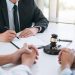 Nguyên đơn vắng mặt 2 lần Tòa án giải quyết thế nào?