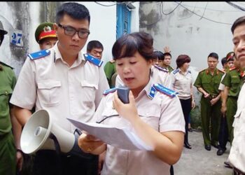 Chấp hành viên trong thi hành án dân sự là ai?