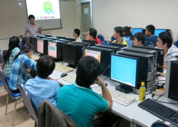 Điều kiện để mở trung tâm tin học cần những gì?